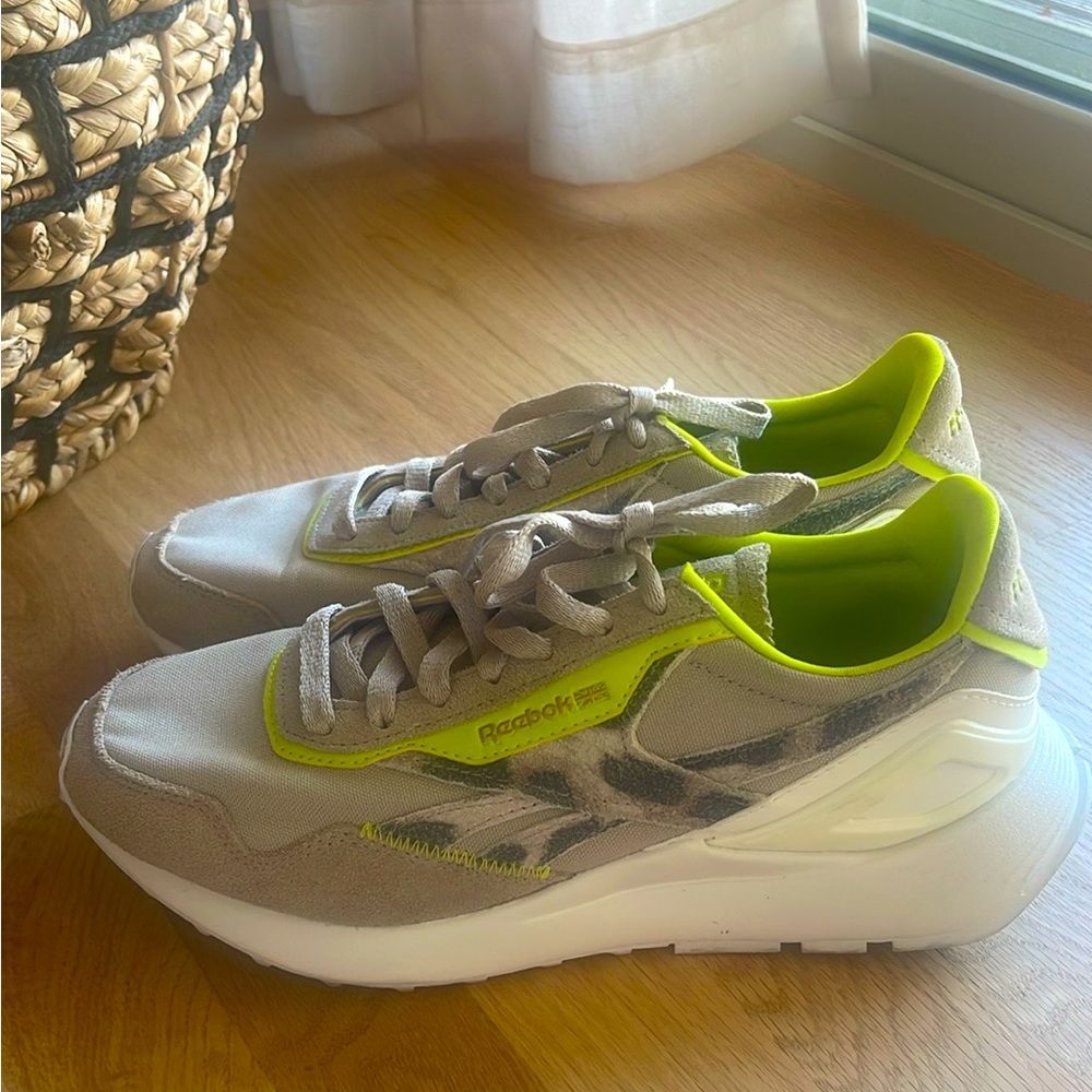 Reebok Classic Legacy AZ sneakers in beige and leopard